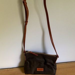 Dooney & Bourke brown everyday pocketbook